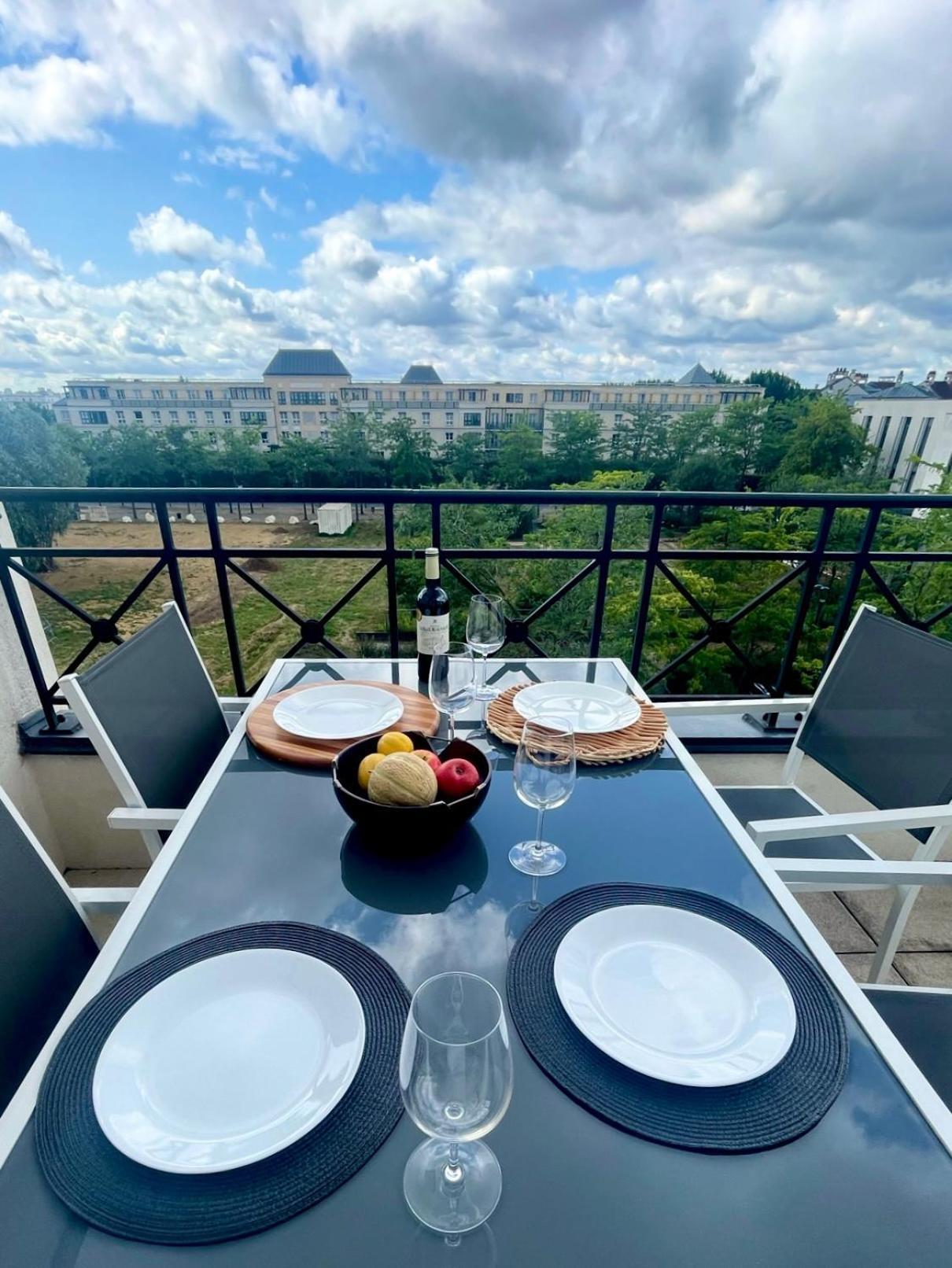 Family'S Appartement Disney Paris , 2 Parking Serris Esterno foto